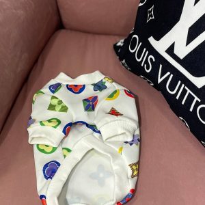 Кофта Стиль класу Louis Vuitton біла