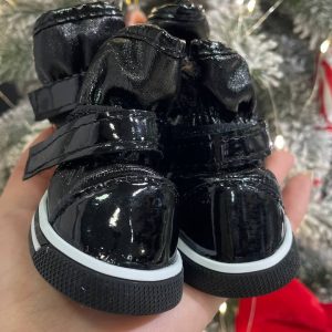 Взуття чорне лакове
