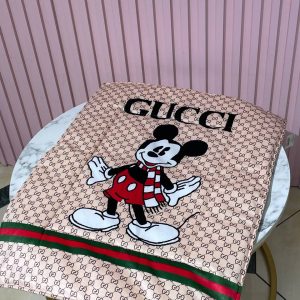 Лежанка-коврик Стиль класу Gucci з Mікі Mаусом