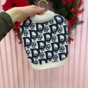 Светр Стиль класу Dior беж