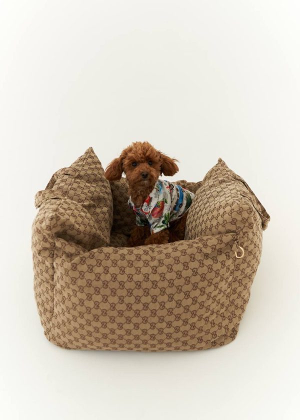 Лежанка в машину Стиль класу Gucci