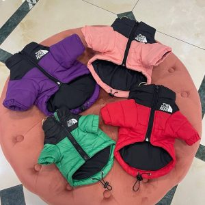 Куртка для собак The Dog Fans зелена XS - Куртки - uPet Shop магазин зоотоварів - преміум одяг та аксесуари для ваших улюбленців, собак та котів