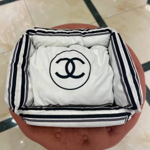 Лежанка для собак та котів Стиль класу люкс біла - Лежанки - uPet Shop магазин зоотоварів - преміум одяг та аксесуари для ваших улюбленців, собак та котів