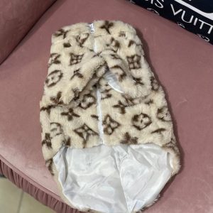 Шуба Стиль класу люкс бежева подовжена L - Шуби - uPet Shop магазин зоотоварів - преміум одяг та аксесуари для ваших улюбленців, собак та котів