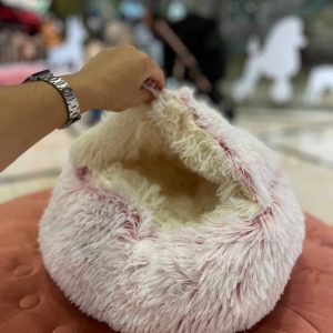 Лежанка для котів пухнаста рожева - Лежанки - uPet Shop магазин зоотоварів - преміум одяг та аксесуари для ваших улюбленців, собак та котів