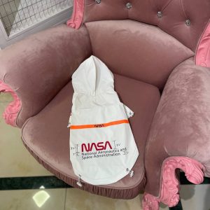 Куртка біла NASA - Куртки - uPet Shop Інтернет-магазин зоотоварів — преміум одяг та аксесуари для ваших улюбленців, собак та котів