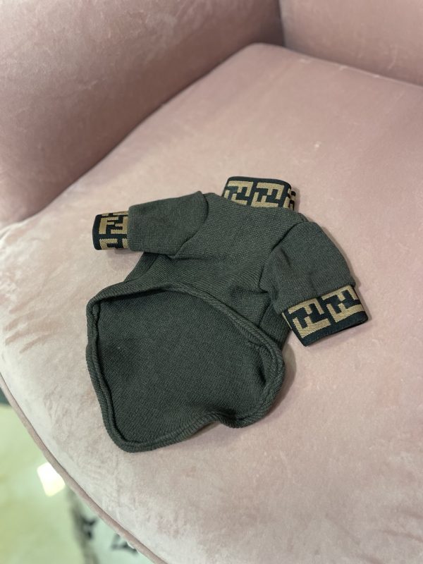 Гольф Стиль класу Fendi сірий S - Гольфи - uPet Shop Інтернет-магазин зоотоварів — преміум одяг та аксесуари для ваших улюбленців, собак та котів