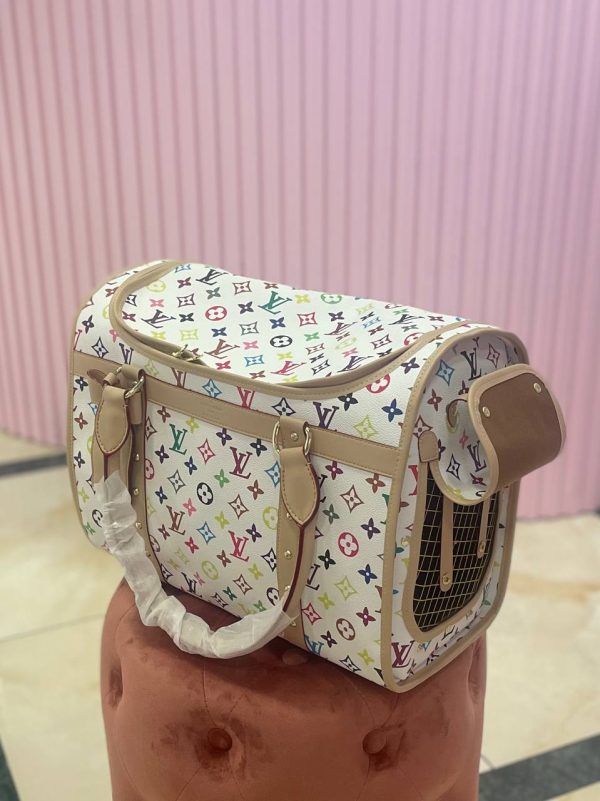 Сумка-переноска Стиль класу Louis Vuitton біла - Сумки і коляски - uPet Shop Інтернет-магазин зоотоварів — преміум одяг та аксесуари для ваших улюбленців, собак та котів