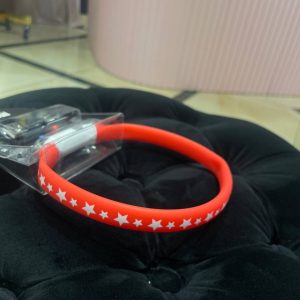 Нічний нашийник червоний - Нашийники, повідки та шлейки - uPet Shop магазин зоотоварів - преміум одяг та аксесуари для ваших улюбленців, собак та котів